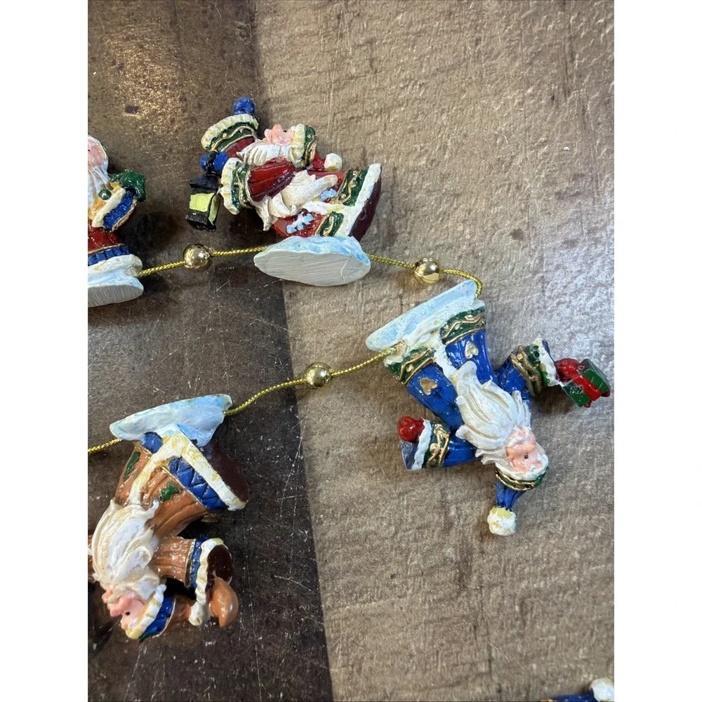 Vintage 1990s Christmas Santa Claus Miniature Resin Figurine Garland Set‎ Of 2